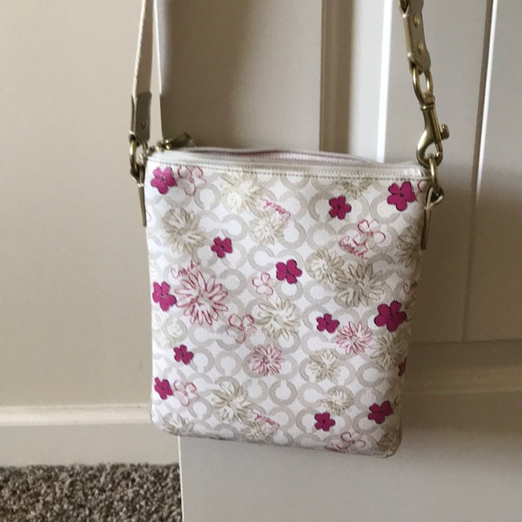 Coach Purse - Picture 2 of 3